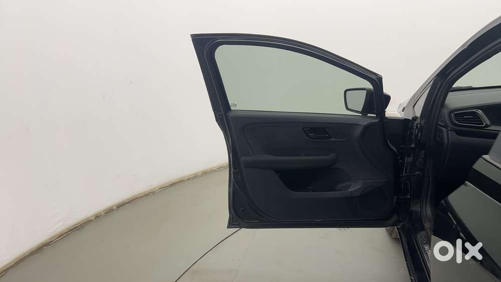 Tata Altroz 1.5 Xz Plus Diesel Dark Edition, 2022, Diesel