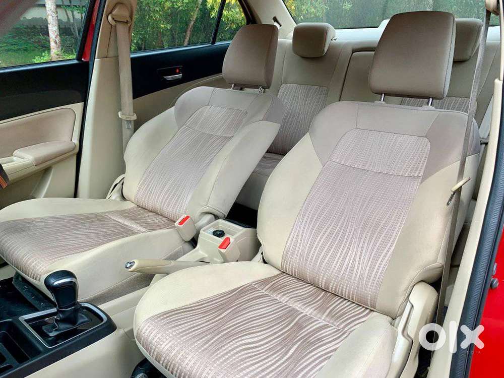 Maruti Suzuki Dzire Vxi Ags, 2022, Petrol