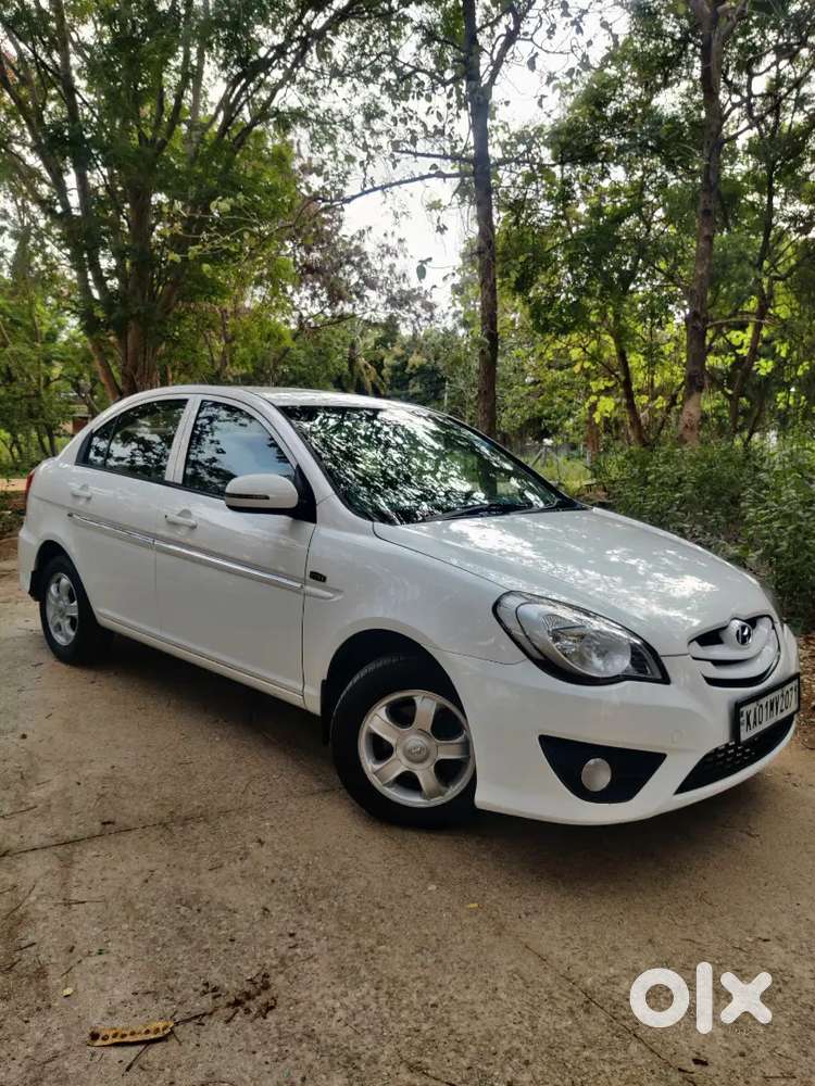 Hyundai Verna Sx Petrol 2010