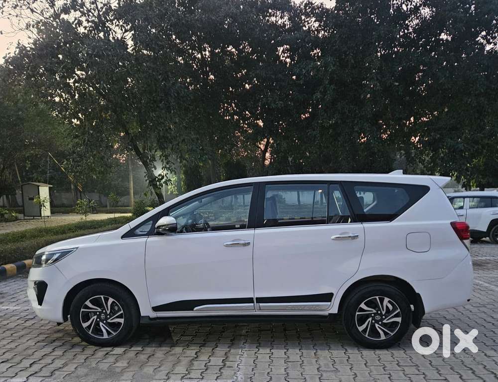 Toyota Innova Crysta 2.8 Gx At, 2021, Diesel