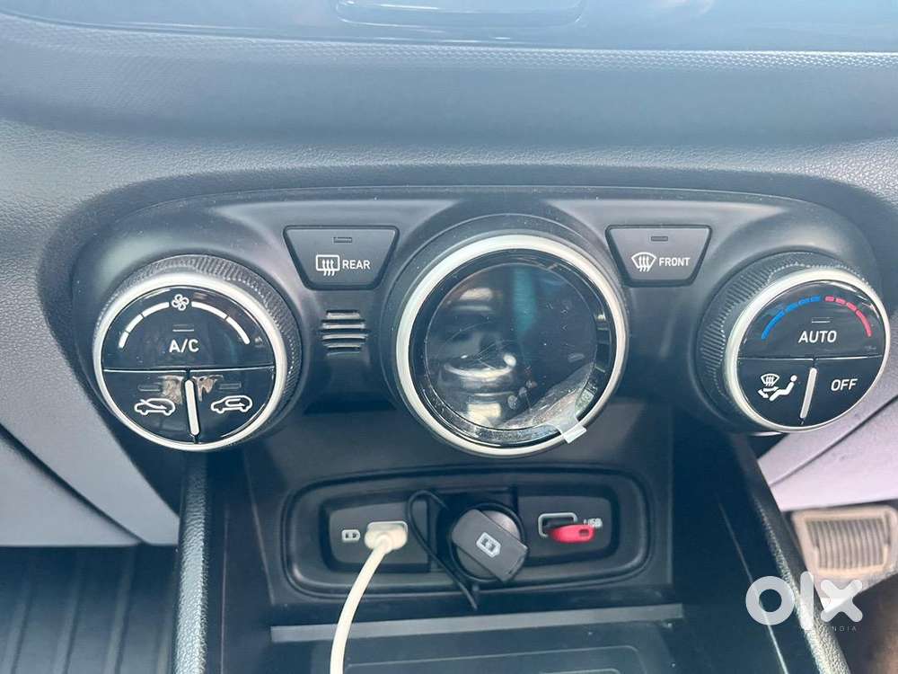 Hyundai Venue 2021 Petrol Automatic , Well Condition