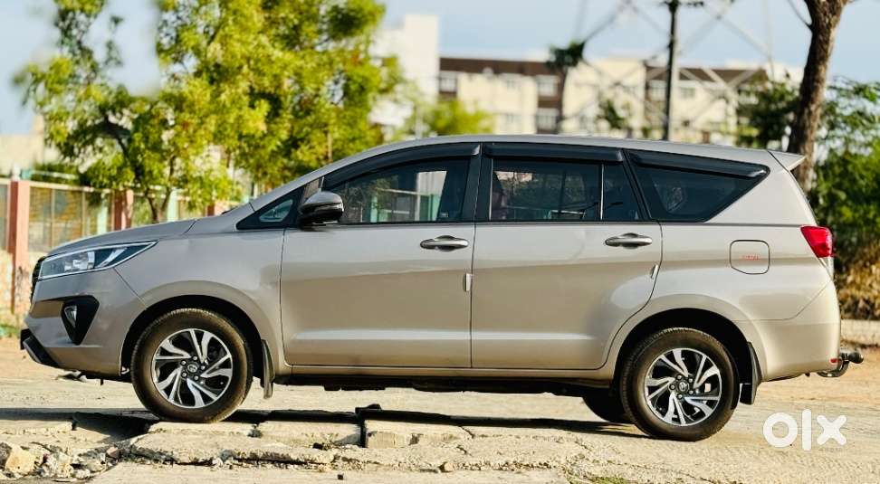 Toyota Innova Crysta 2.4 G Mt, 2021, Diesel