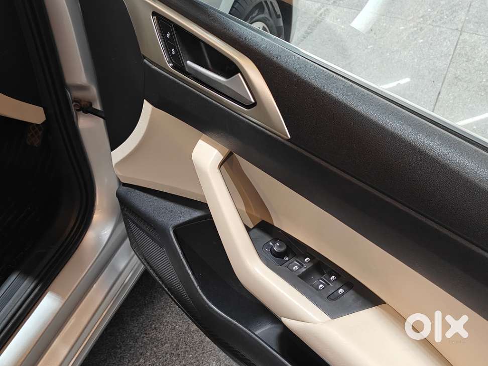 Volkswagen Virtus 1.0 Topline Tsi At, 2023, Petrol
