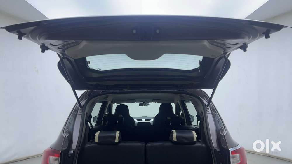 Renault Triber Rxz, 2021, Petrol