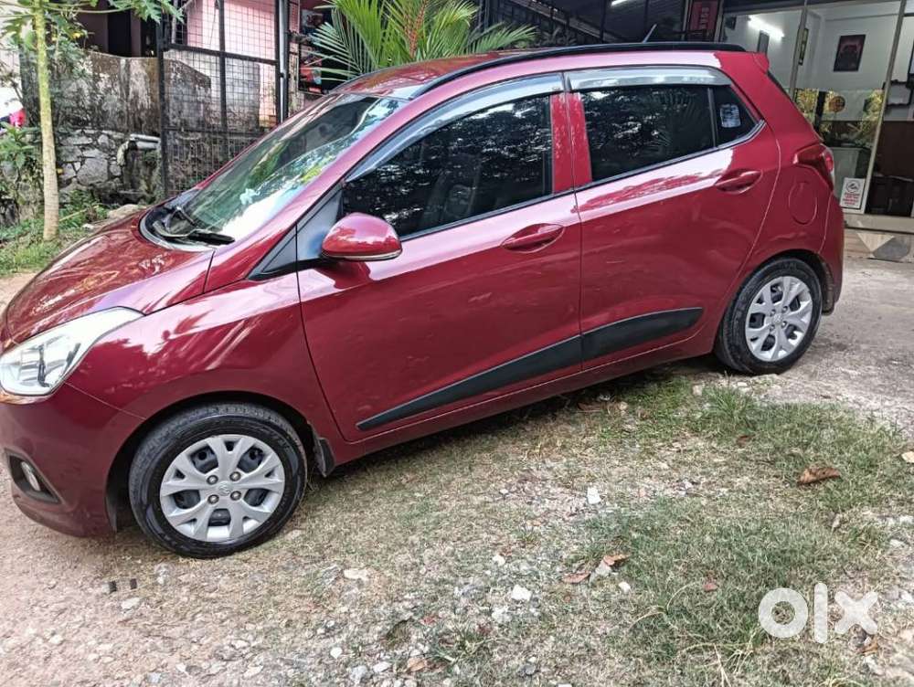 Hyundai Grand I10 Sportz, 2016, Petrol