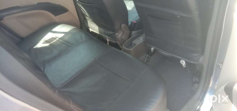 Hyundai I10 Sportz, 2015, Petrol