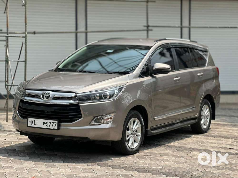 Toyota Innova Crysta 2.4 G Mt 8s, 2019, Diesel