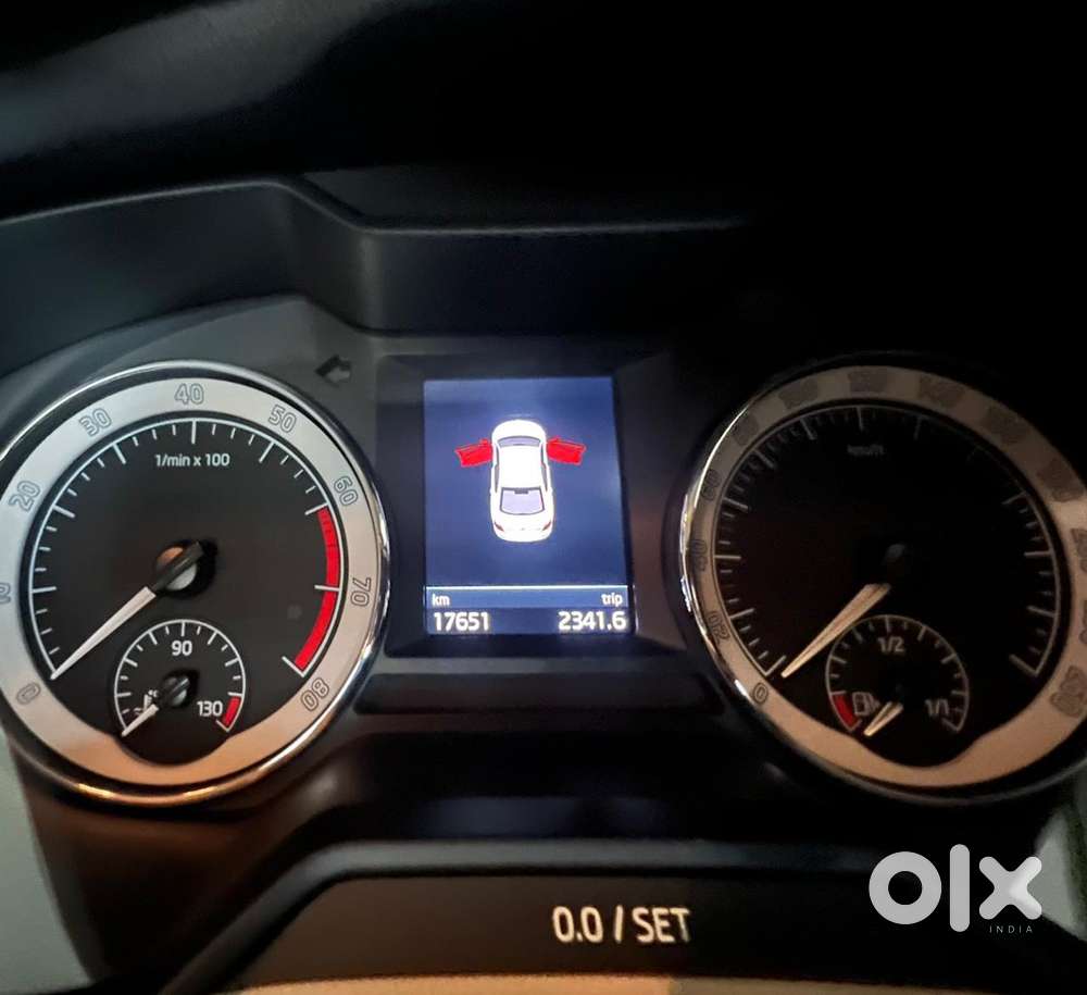 Skoda Octavia Petrol Style At Black