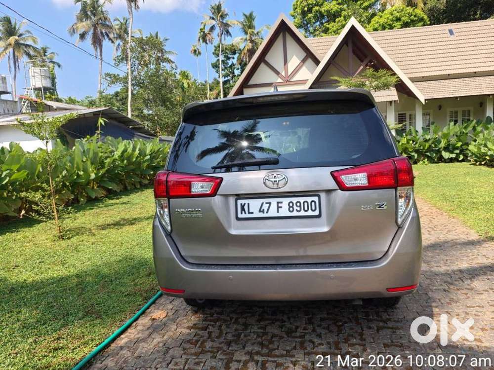 Toyota Innova Crysta 2.8z Automatic, 2016, Diesel