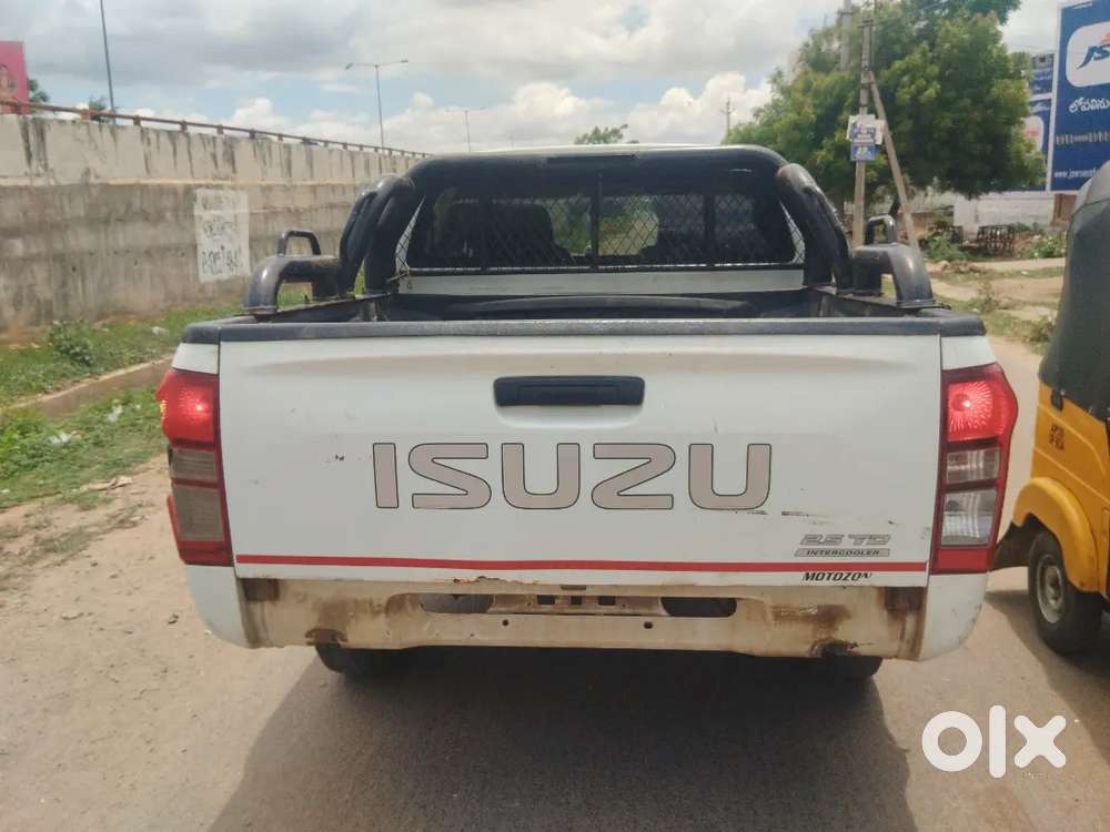 Isuzu D-max 2022 Diesel 970000 Km Driven