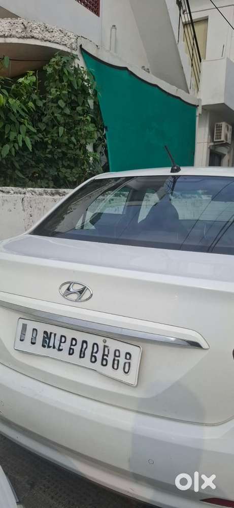 Hyundai Xcent Petrol 2016