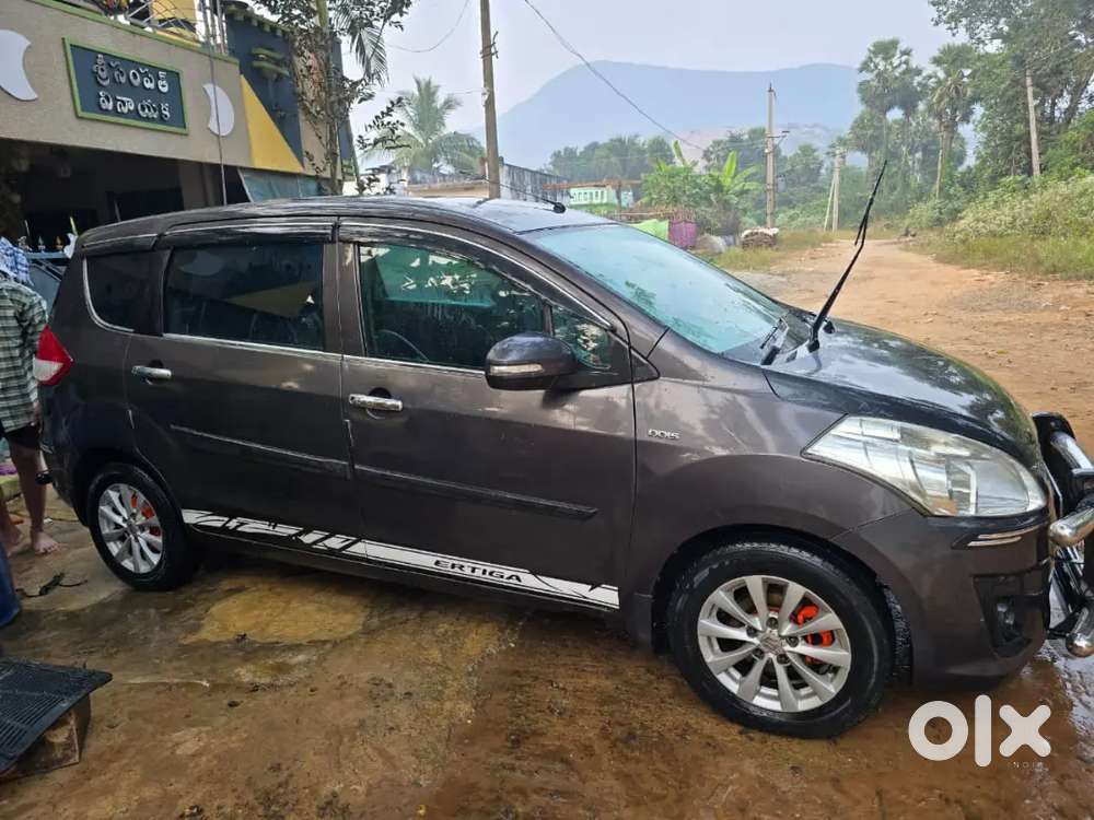 Maruti Ertiga Zdi 2012