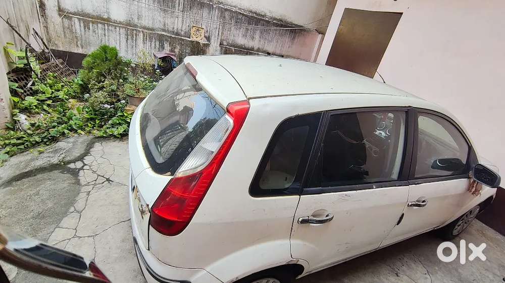 Ford Figo 2012  Model Diesel 75000 Km Driven