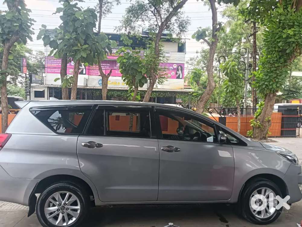 Toyota Innova Crysta 2017