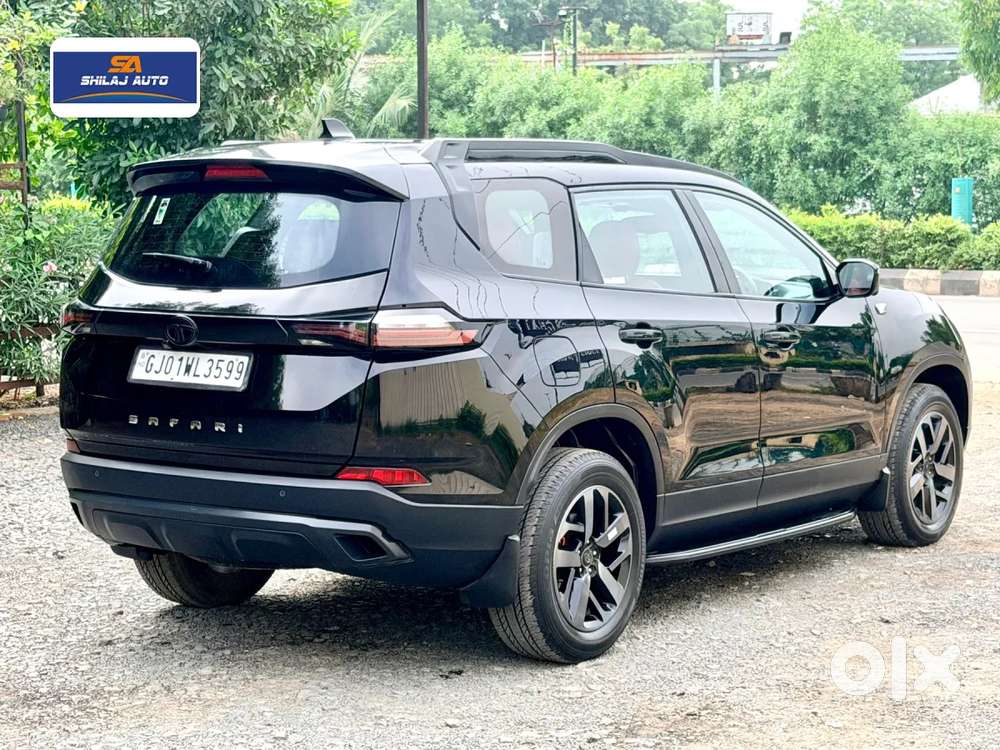 Tata Safari 2.0 Kryotec Xza Plus (o) Red Dark Edition, 2023, Diesel