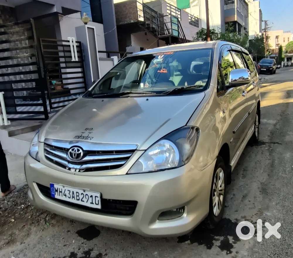 Toyota Innova Diesel 2010 4th Owner