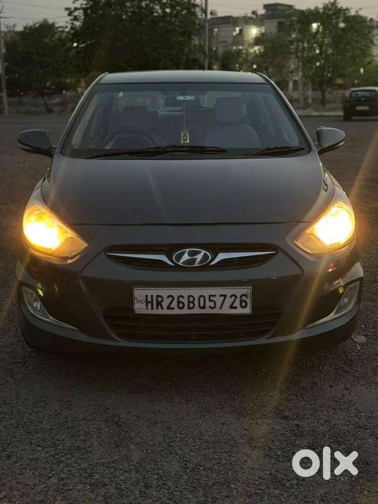Hyundai Verna 2012