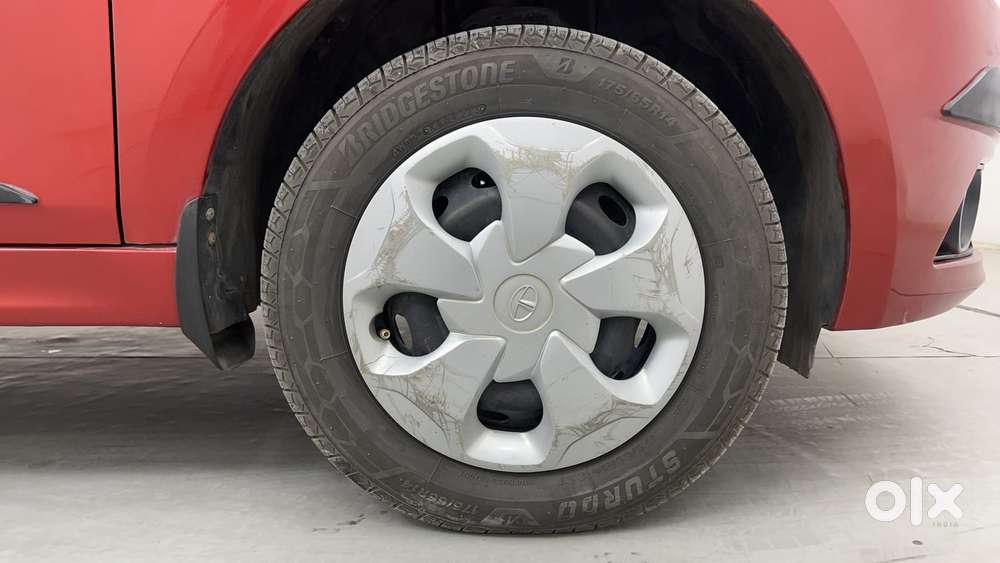 Tata Tiago 1.2 Revotron Xta, 2018, Petrol