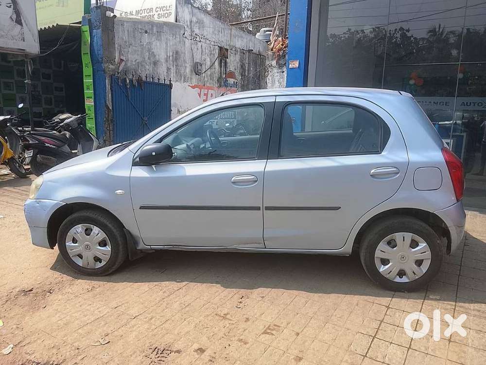 Toyota Etios Liva 2011-2012 G, 2012, Petrol