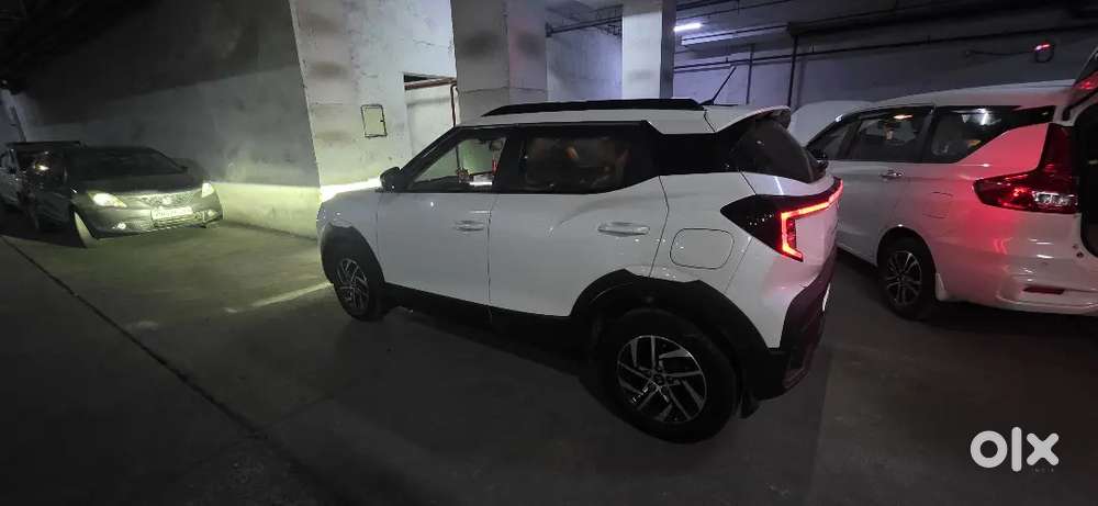 Mahindra Xuv 3xo 2024 Ax5