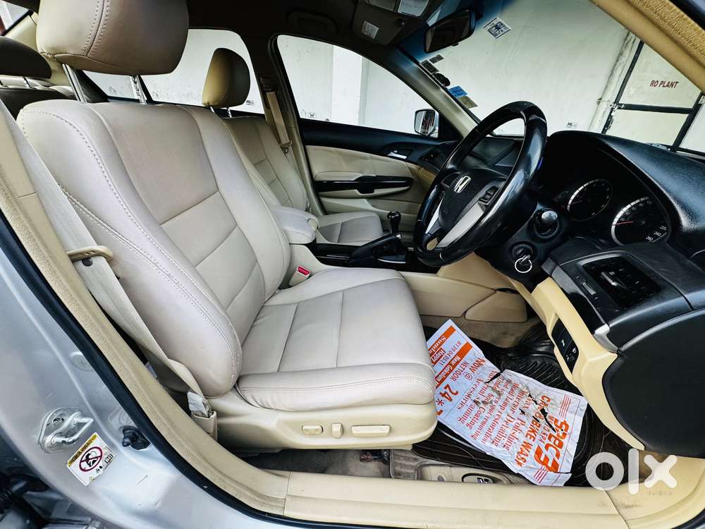 Honda Accord 2.4 Manual, 2011, Petrol