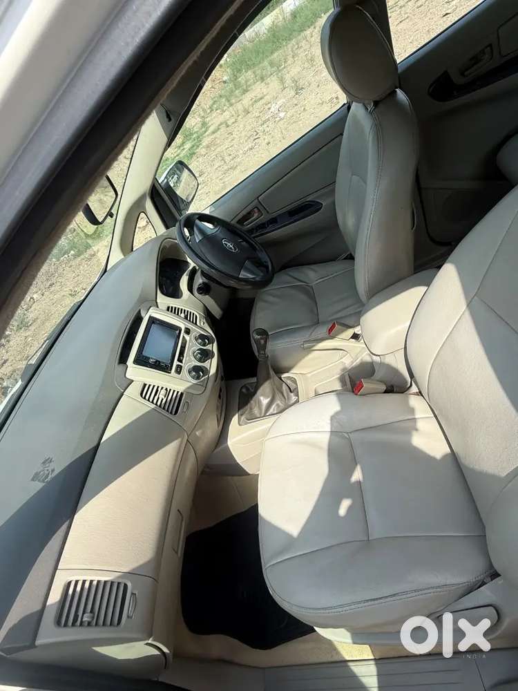 Toyota Innova 2013 Diesel Well Maintained