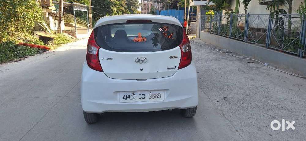 Hyundai Eon Magna +, 2012, Petrol