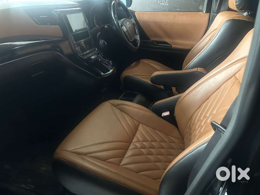 Toyota Alphard 3.0 V6, 2010, Petrol