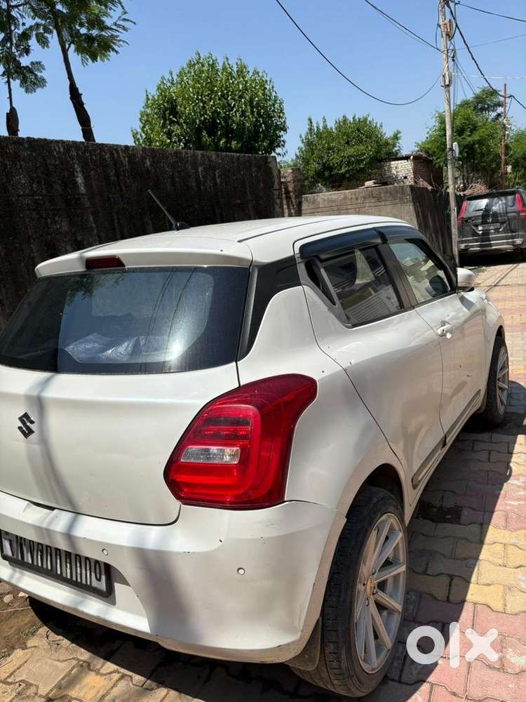 Maruti Suzuki Swift 2023 Petrol Automatic 50000 Km Driven