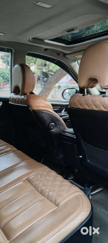 Mahindra Xuv500 W11 Option At Awd, 2018, Diesel