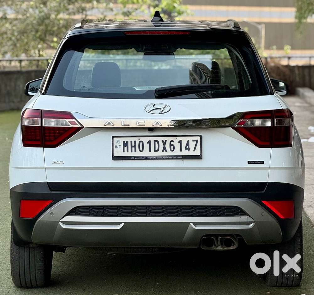 Hyundai Alcazar 2.0 Signature (o) Petrol At 6 Str Dual Tone, 2022, P..