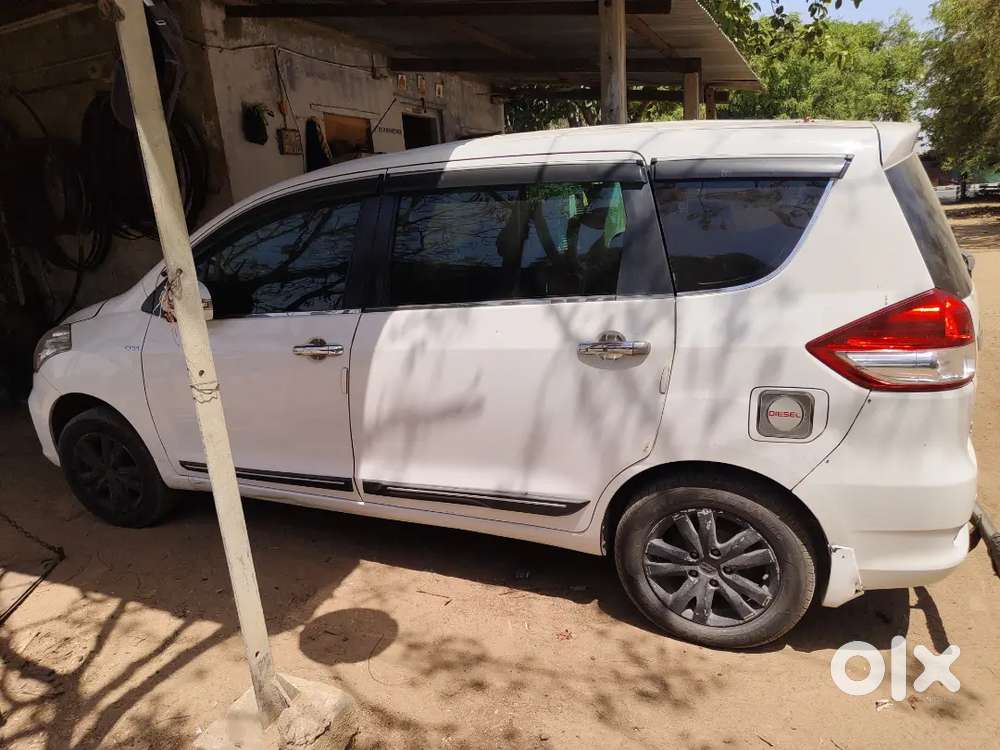 Maruti Suzuki Ertiga 2017 Diesel 70000 Km Driven