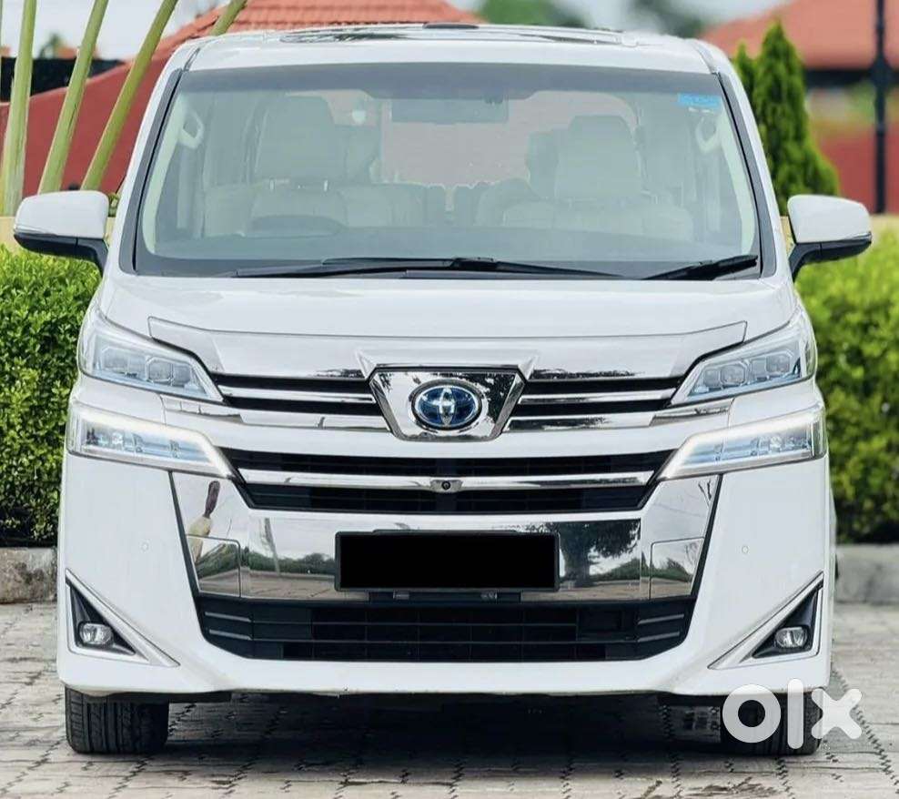 Toyota Vellfire 2.5 Executive Lounge, 2021, Petrol