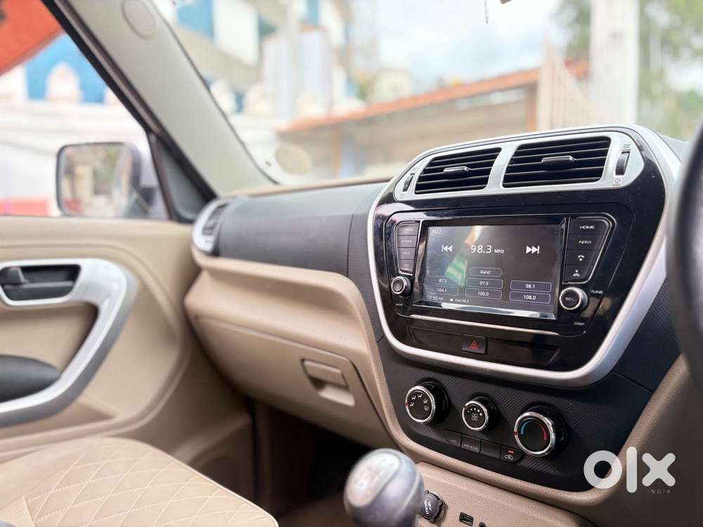 Mahindra Tuv 300 T10 Opt, 2018, Diesel