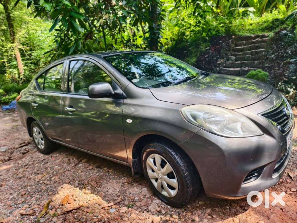 Nissan Sunny Petrol 2012