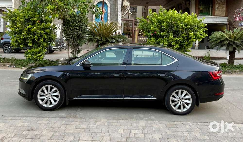 Skoda Superb L&k 2.0 Tdi At, 2018, Diesel