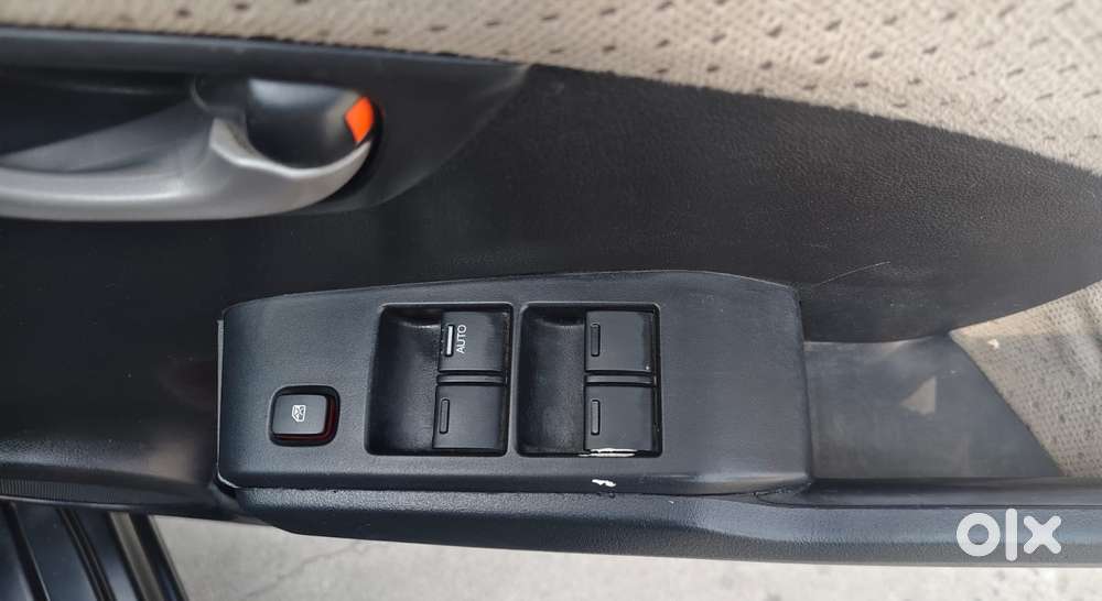 Honda Jazz Base Old, 2010, Petrol