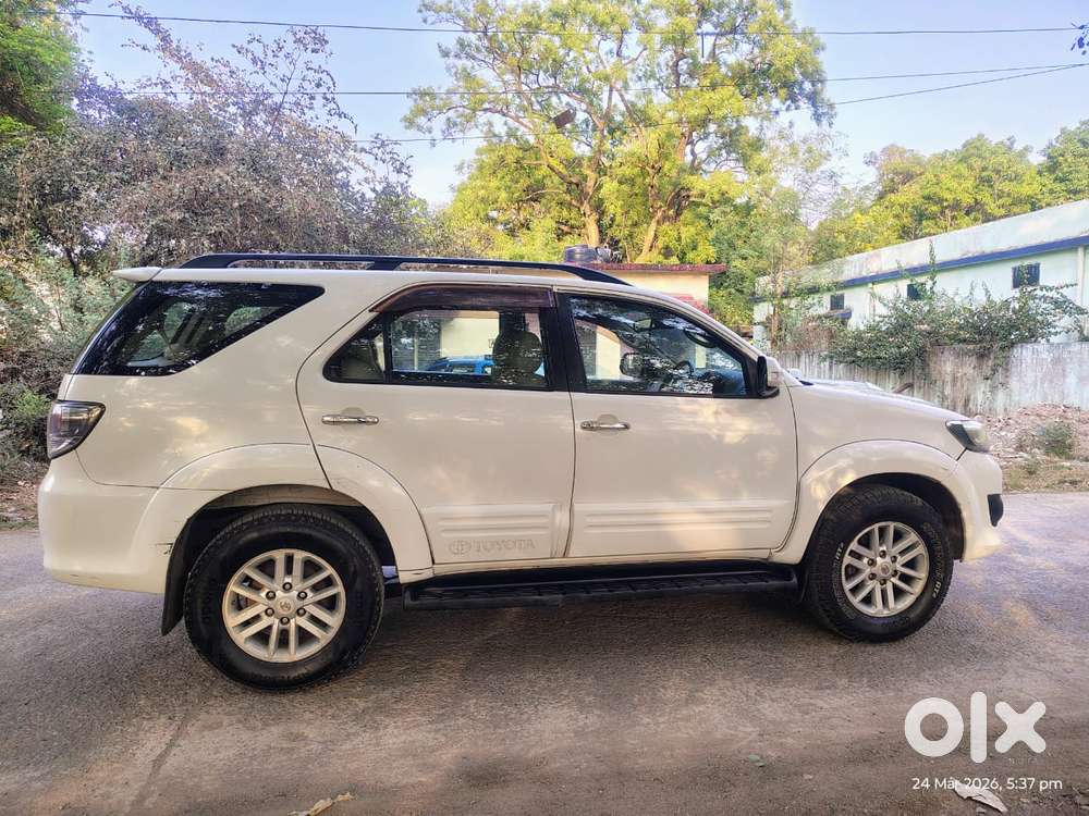 Toyota Fortuner, 2013, Diesel