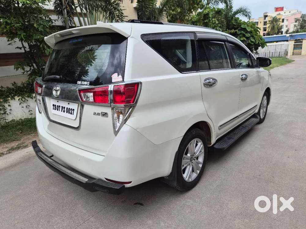 Toyota Innova Crysta 2.8 Zx At 7 Seater, 2018, Diesel