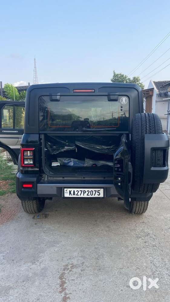 Mahindra Thar Roxx 2wd Diesel Car 2025