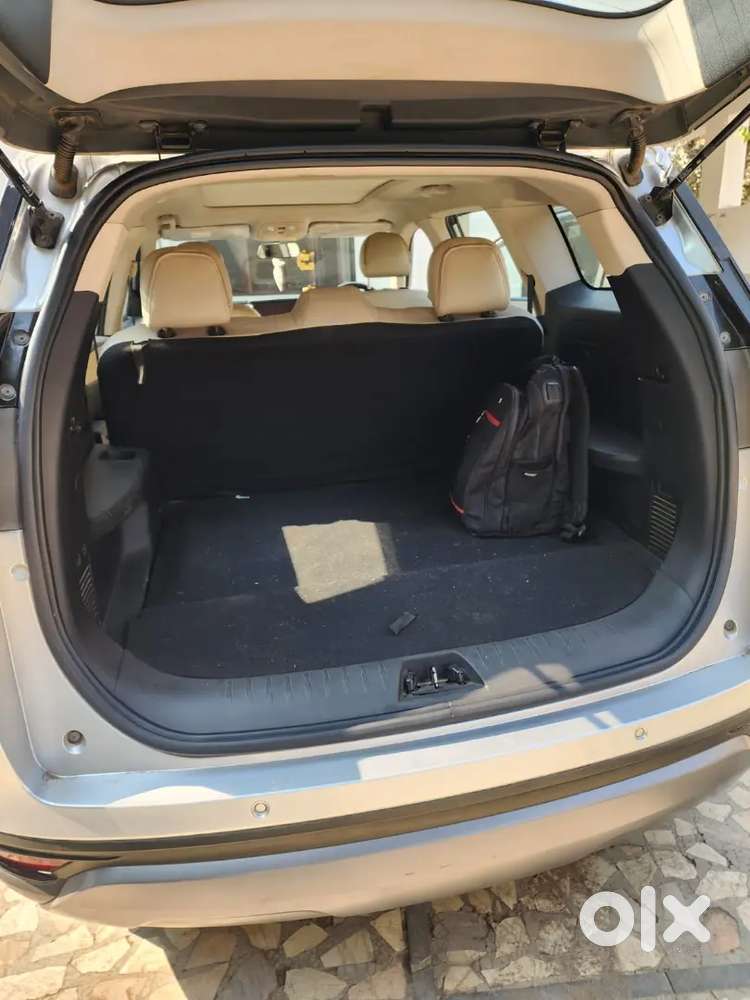 Mahindra Xuv700 2022 Diesel 80000 Km Driven