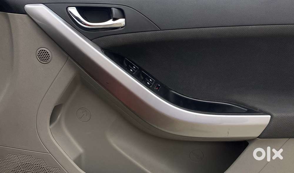 Tata Nexon 1.2 Revotron Xza Plus, 2018, Petrol