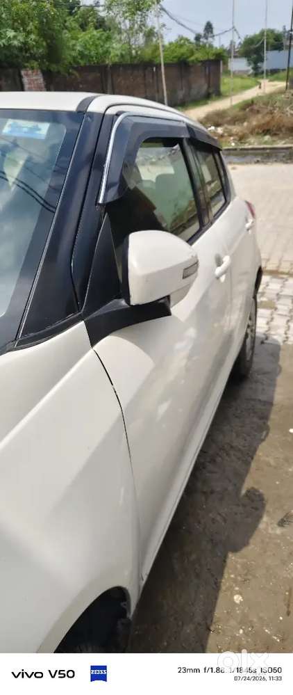 Maruti Suzuki Swift Vxi 2015
