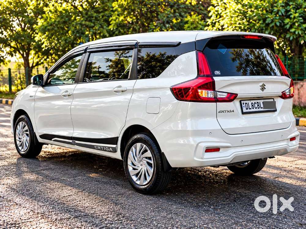 Maruti Suzuki Ertiga 1.5 Vxi, 2025, Cng & Hybrids