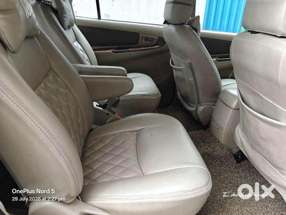 Toyota Innova 2.5 G (diesel) 7 Seater, 2014, Diesel