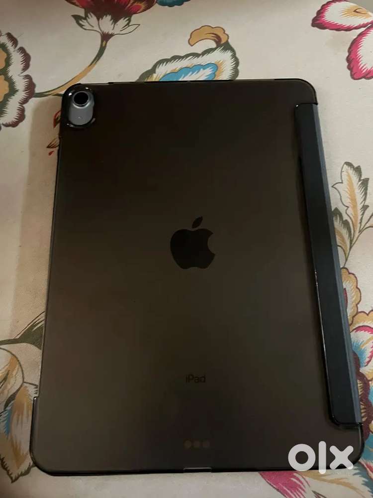 iPad Air 4th Gen (64GB) + Apple Pencil (2nd Gen) – Like New