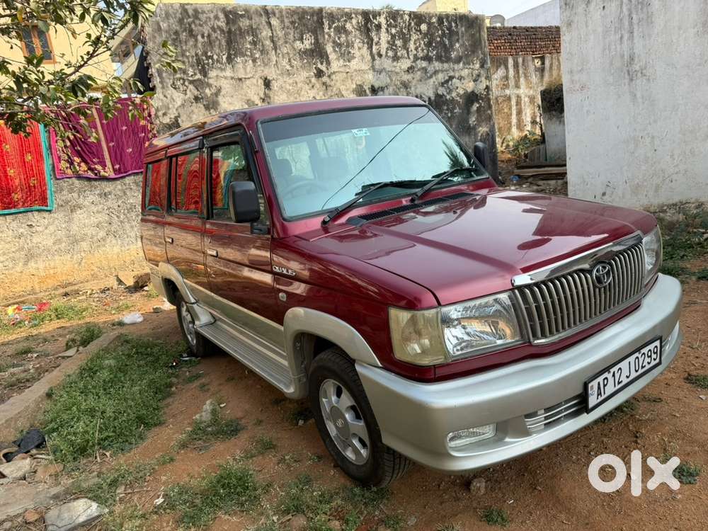 Toyota Qualis 2004