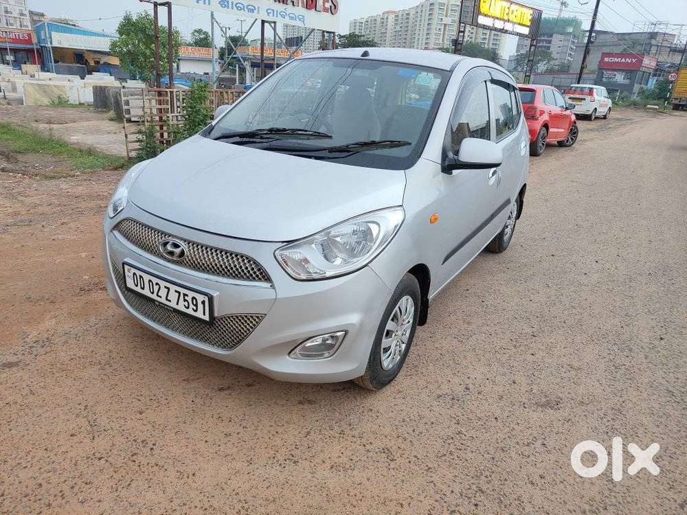 Hyundai I10 Sportz, 2016, Petrol