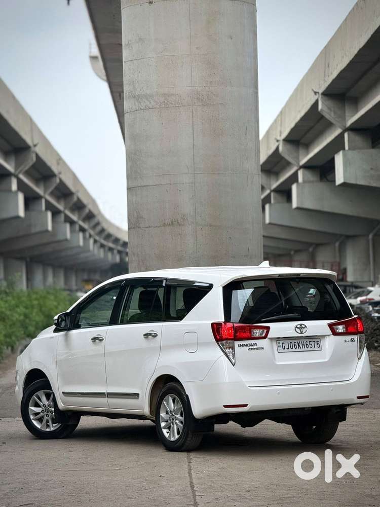 Toyota Innova Crysta 2.4 Vx Mt 8s, 2017, Diesel