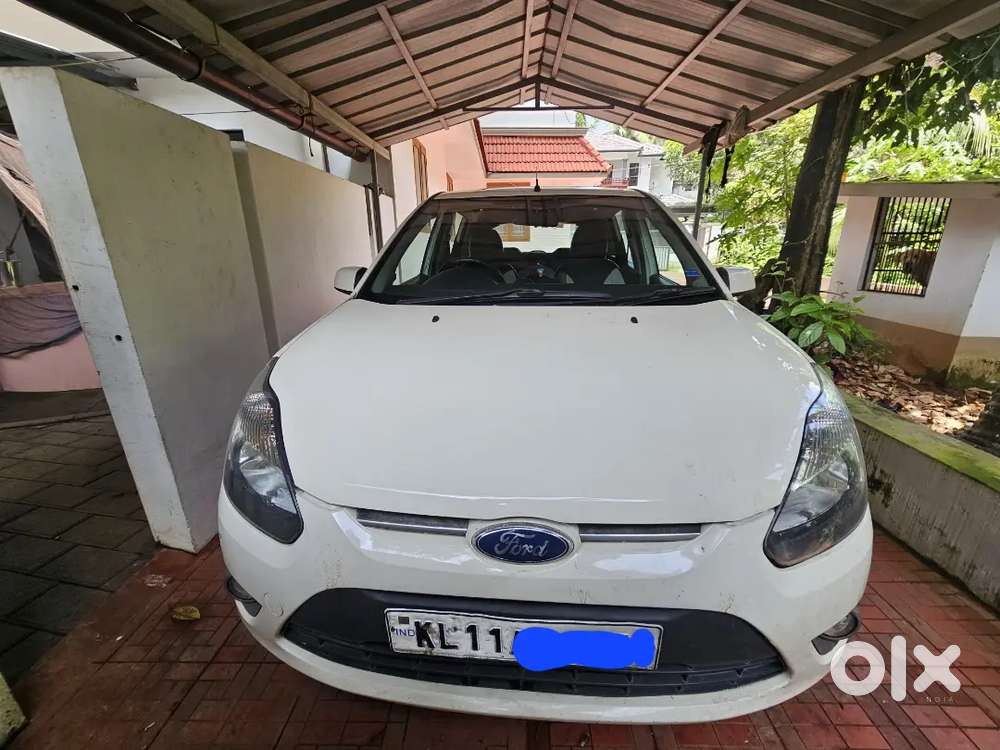 2011 Ford Figo 1.2 Duratec Petrol (titanium) - Top Variant